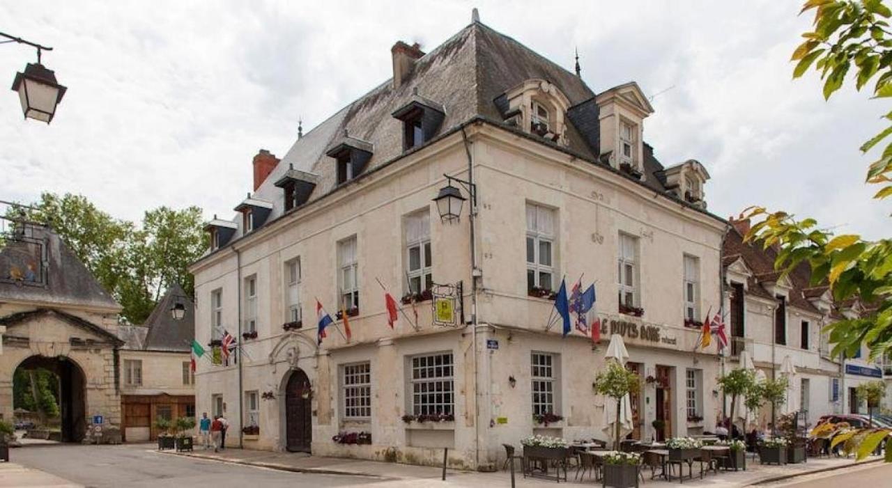 Gite le Petit Puits à Richelieu Esterno foto